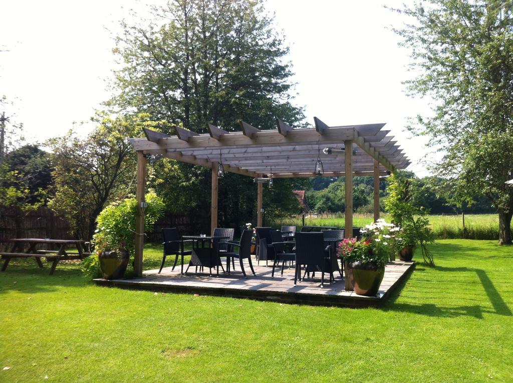 The Nags Head Hotel Great Missenden Extérieur photo