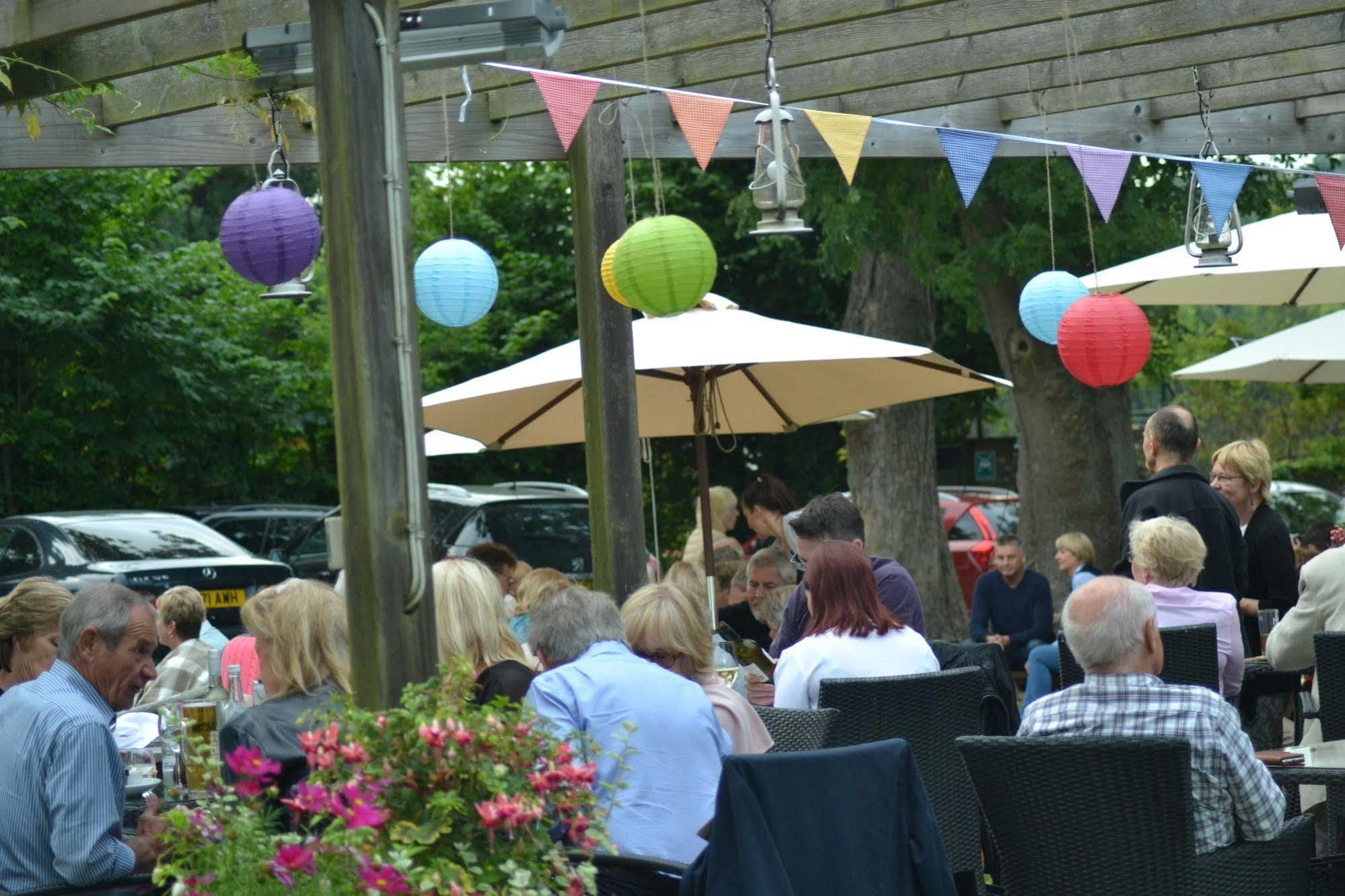 The Nags Head Hotel Great Missenden Extérieur photo