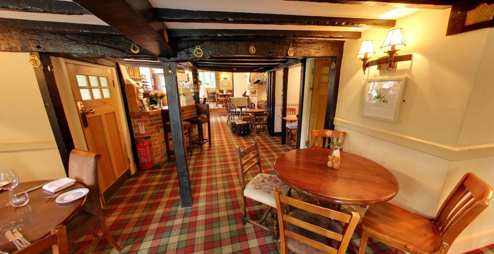 The Nags Head Hotel Great Missenden Extérieur photo