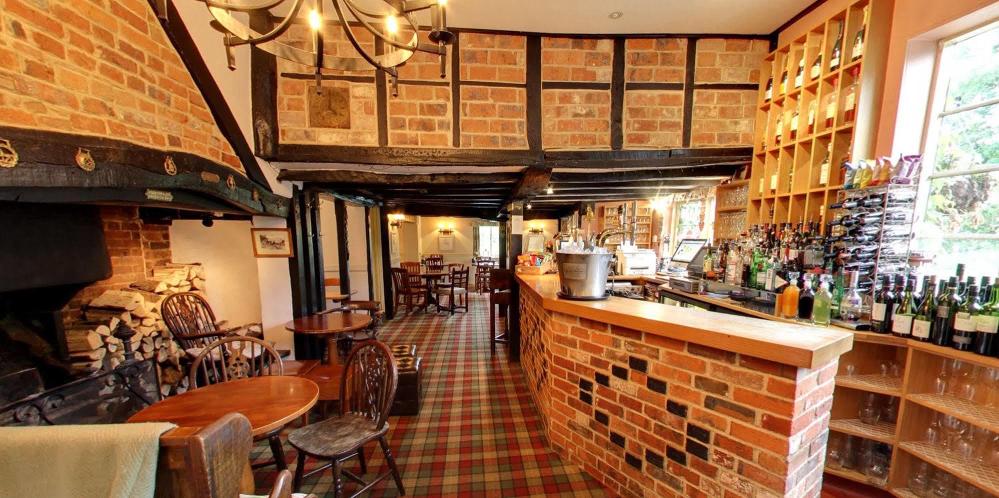 The Nags Head Hotel Great Missenden Extérieur photo