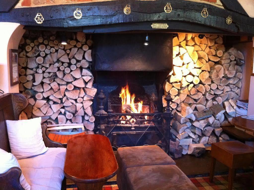 The Nags Head Hotel Great Missenden Extérieur photo